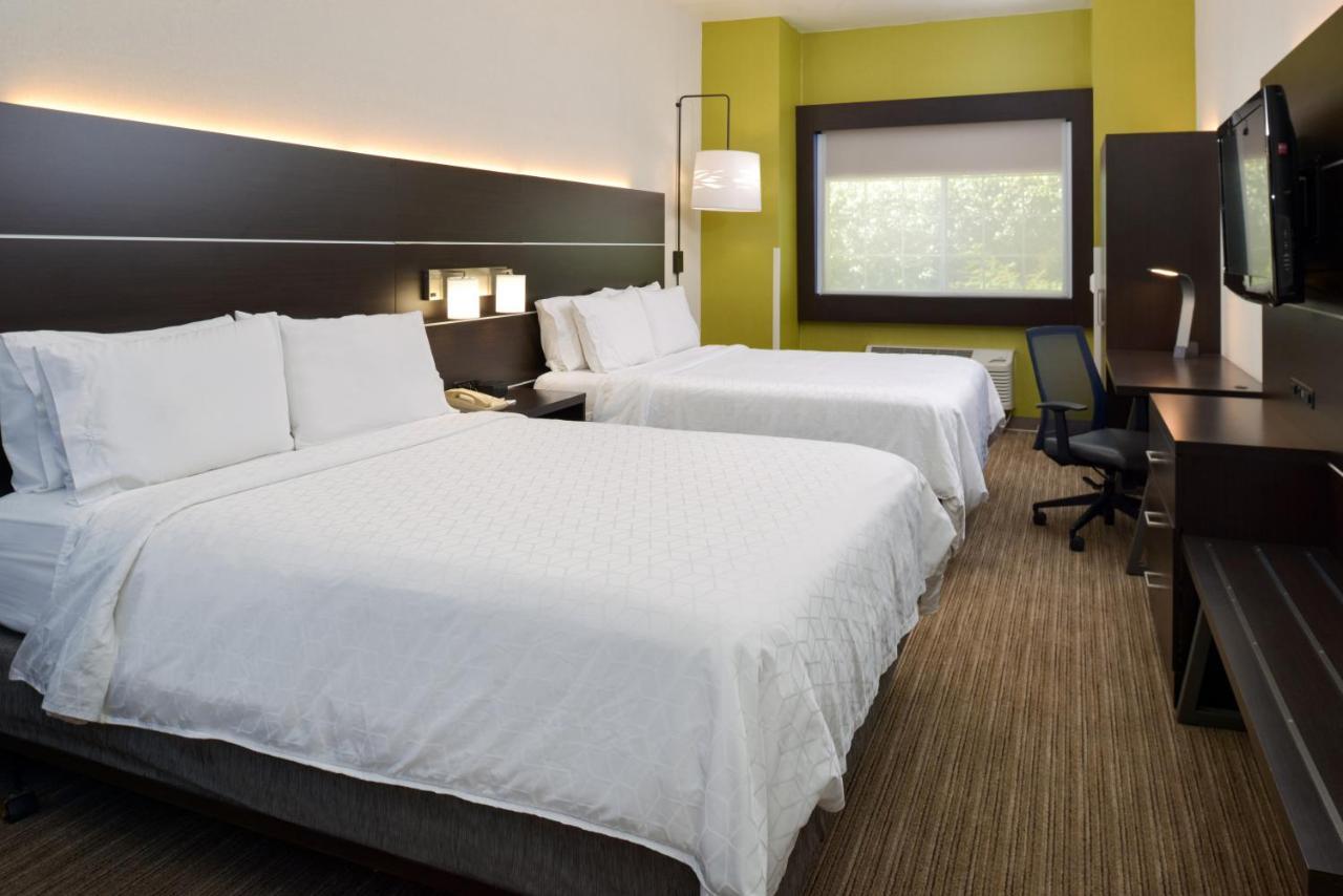 Holiday Inn Express Madera By Ihg Bagian luar foto