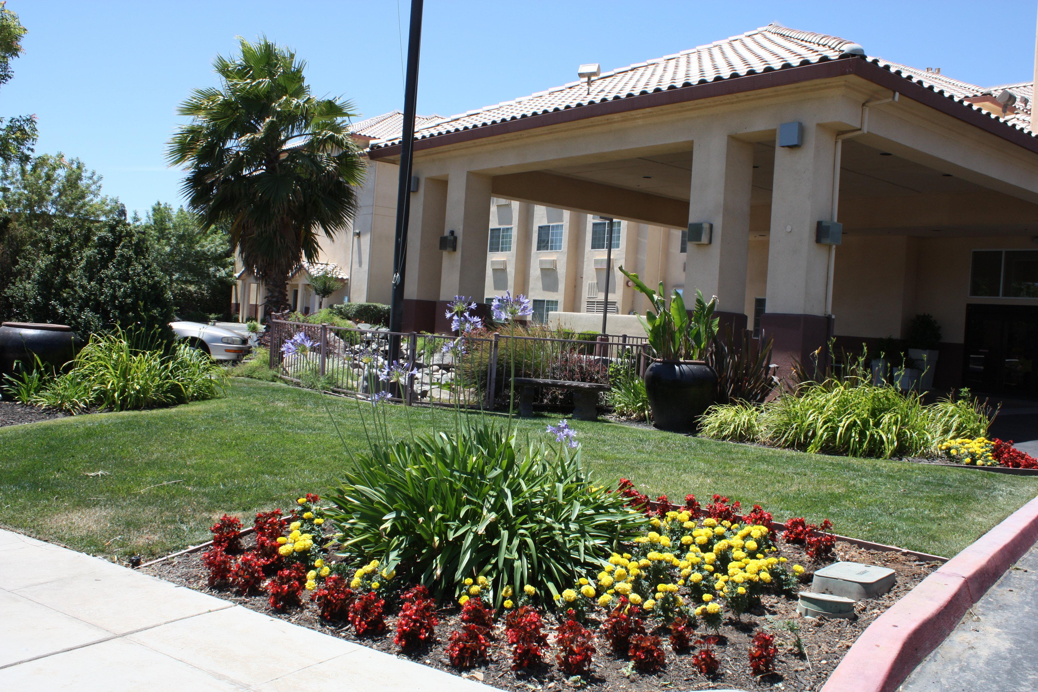 Holiday Inn Express Madera By Ihg Bagian luar foto