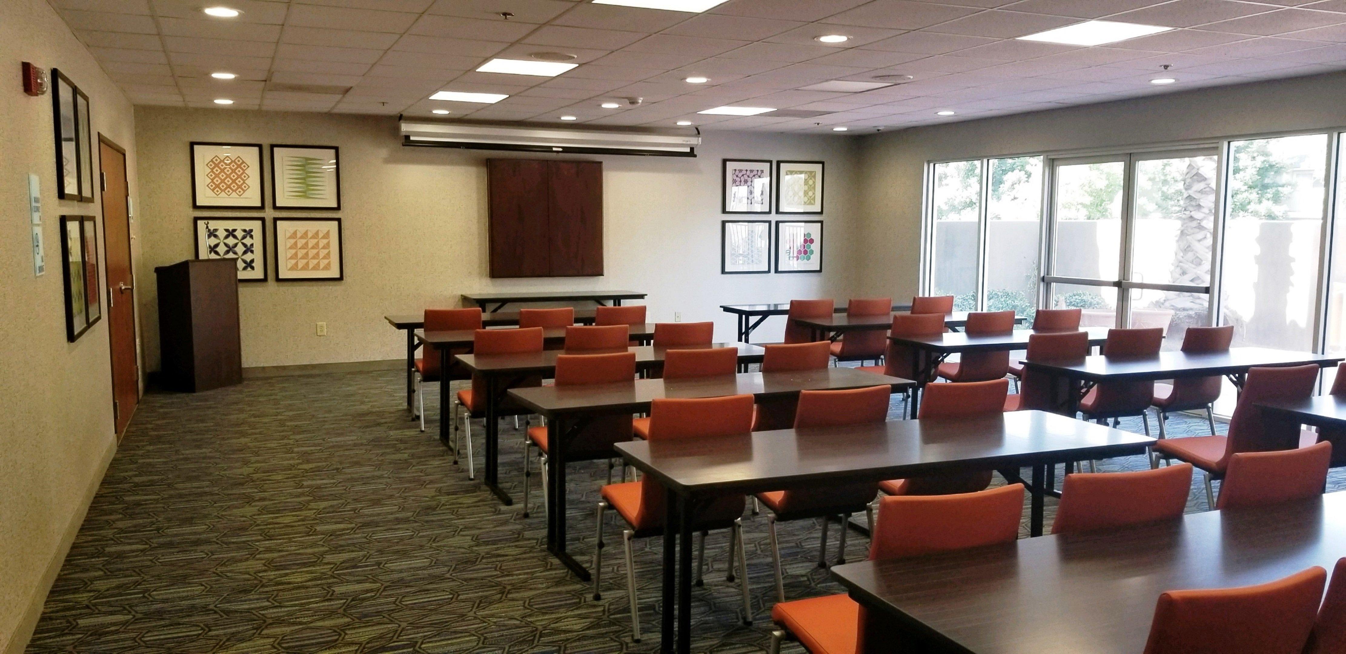 Holiday Inn Express Madera By Ihg Bagian luar foto